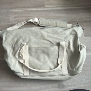 Lo and Sons Catalina Deluxe Large Canvas Duffle Dove Grey